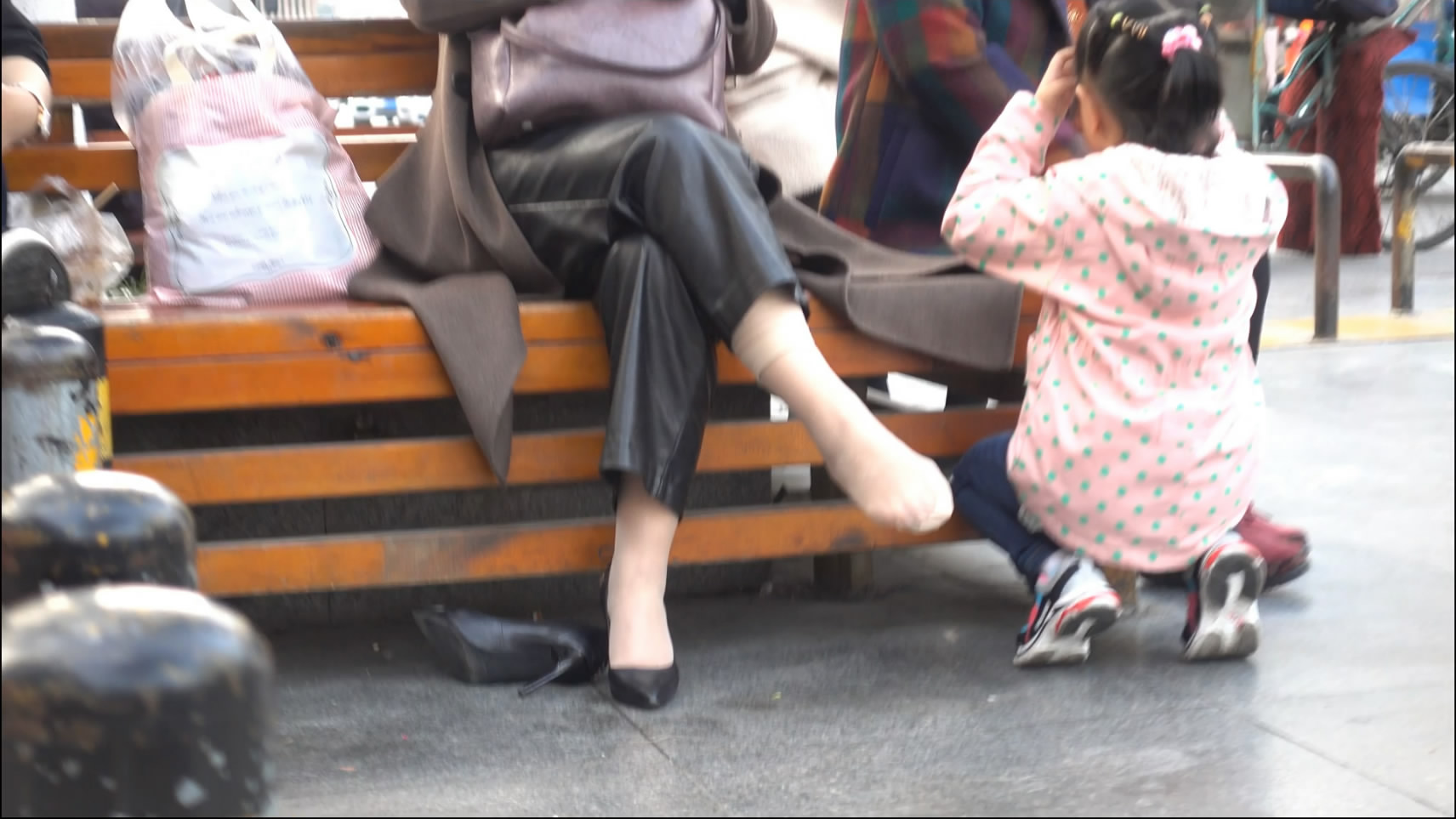 streetsnapnylon[00 01 11][20181208 225107 8]